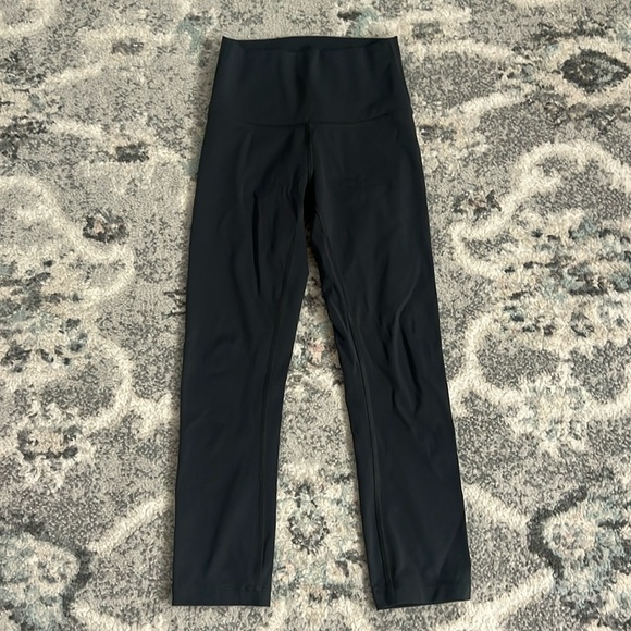 Lululemon Wunder Under Crop Full-On Luxtreme 21" - Picture 1 of 8